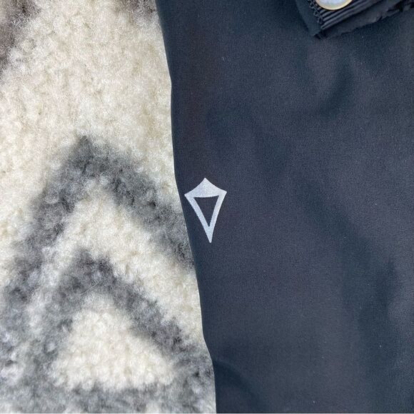 Ivivva Pants  - Picture 3 of 4